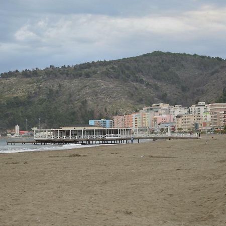 Blini Seaside Apartment Шенджин Экстерьер фото